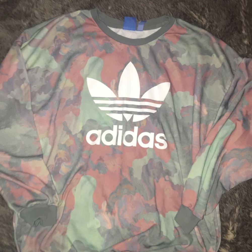 Pullover Sweatshirt